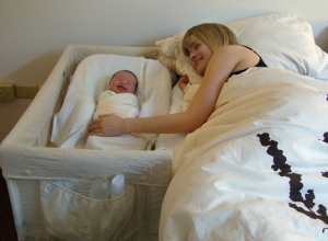 best co sleeper for breastfeeding